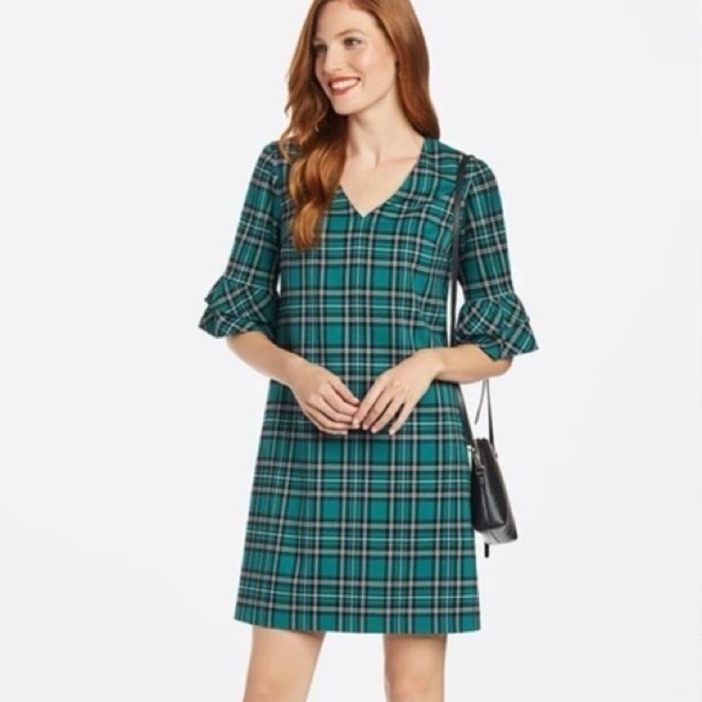 Draper James green holiday plaid ruffle sleeve dress 8